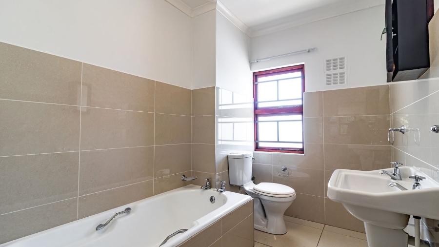 3 Bedroom Property for Sale in Beacon Bay Eastern Cape